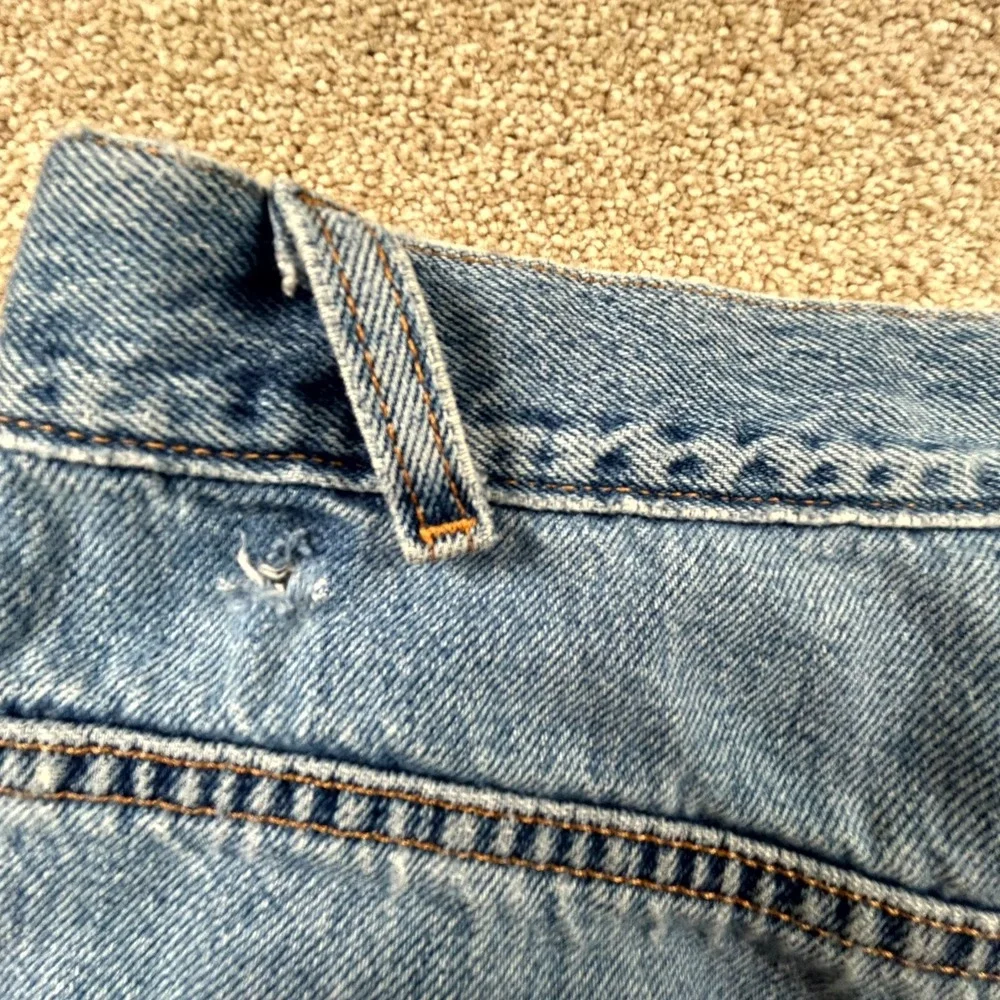 Levi's Jeans Mens 38x30‎ Blue Denim Cotton Relaxed Fit Straight Leg Distressed